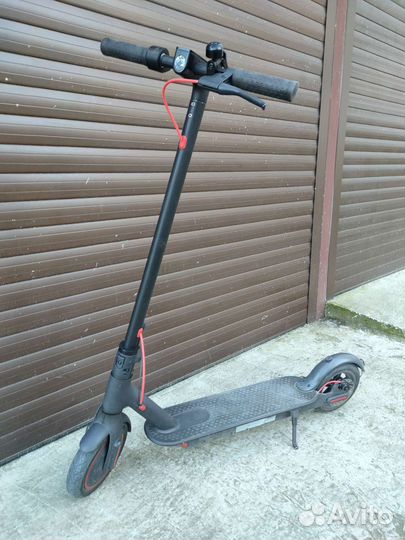 Электросамокат xiaomi m365 pro