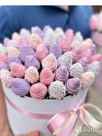 Букет из клубники в шоколаде ягоды Москва