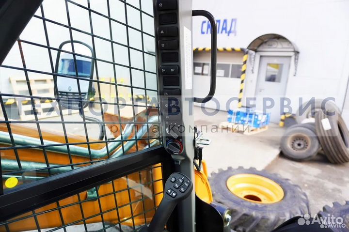 Мини-погрузчик CASE SV250B, 2023