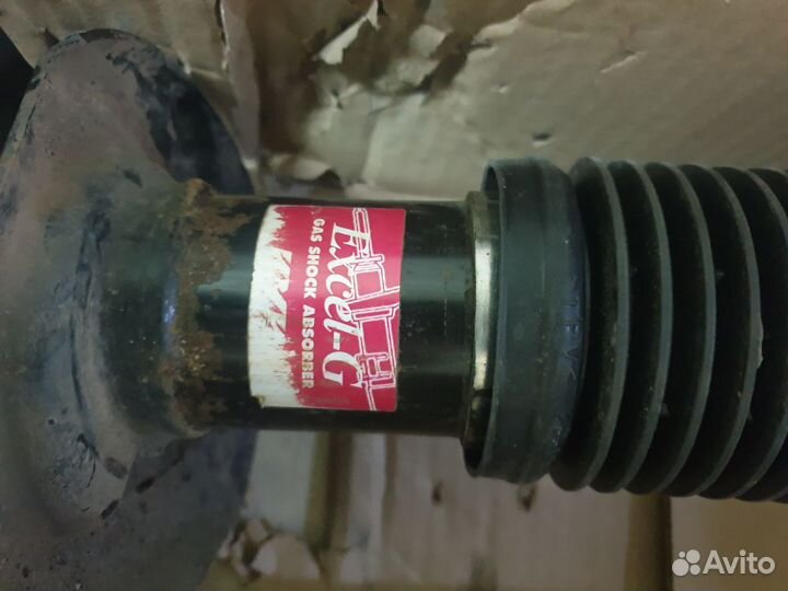 Амортизаторы передние KYB Excel-G Octavia A5