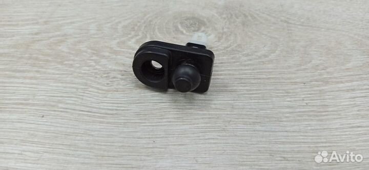 Концевик Hyundai solaris 2 Лев, Прав