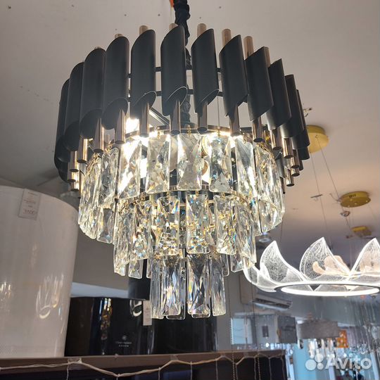 Люстра модерн