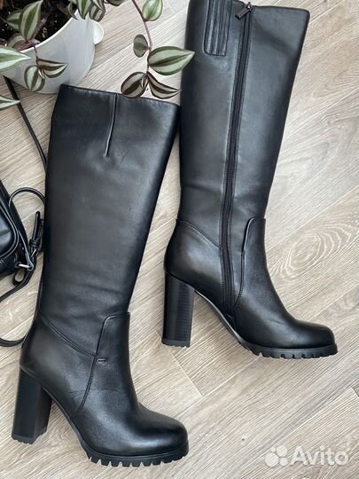 Сапоги женские натуральная кожа 39 40 как новые