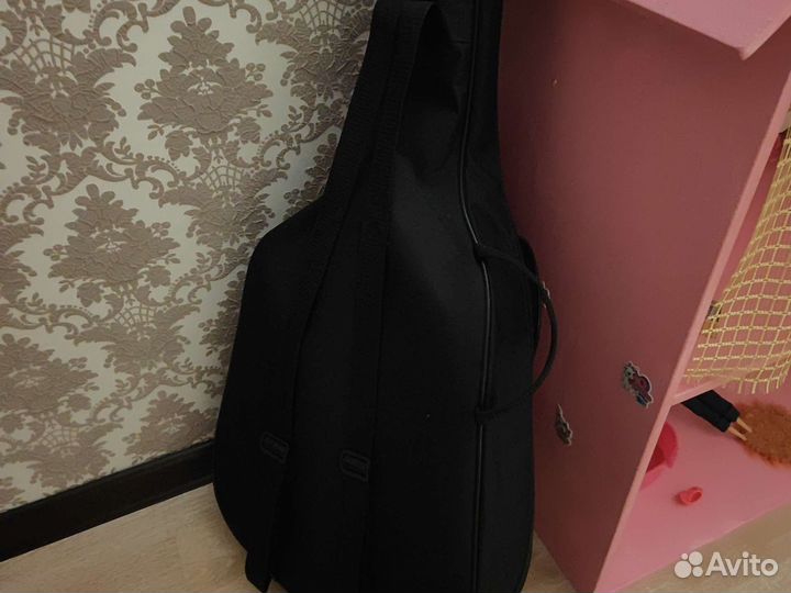 Акустическая гитара