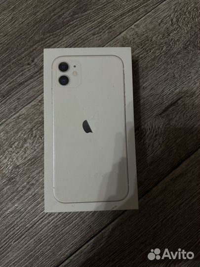 iPhone 11, 64 ГБ