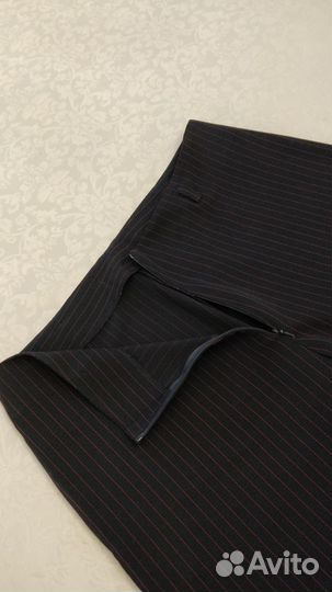 Брюки на бедрах