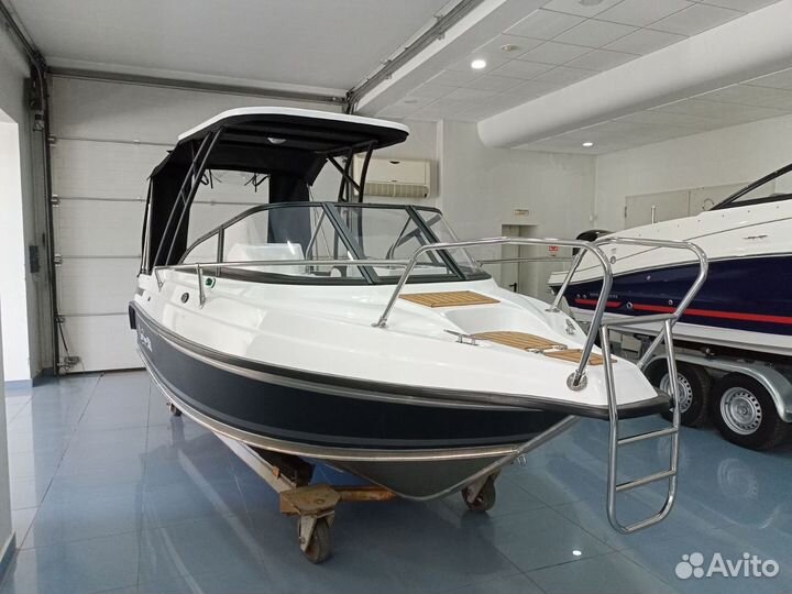 Прогулочный катер BossForr 580 HT Open