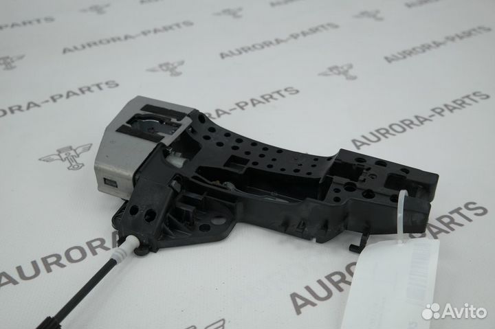 Кронштейн audi Q3 8U 2011-2019