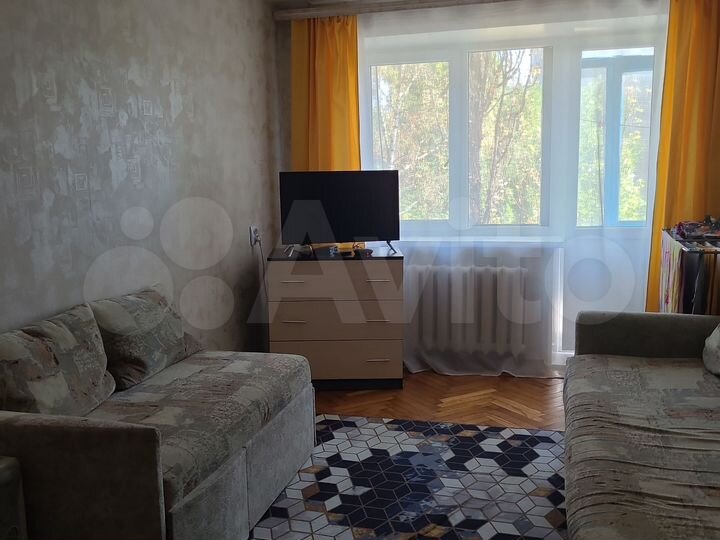 2-к. квартира, 50 м², 3/5 эт.