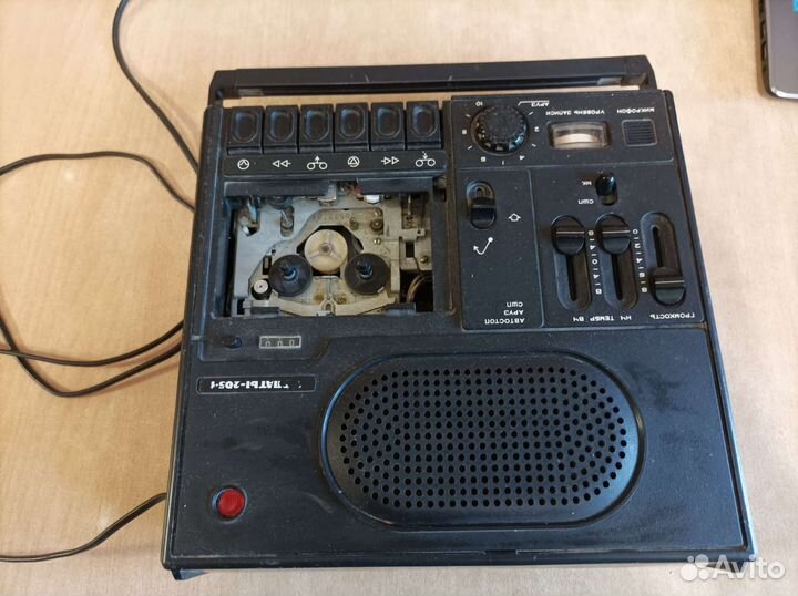 Магнитофон СССР Карпаты 205-1
