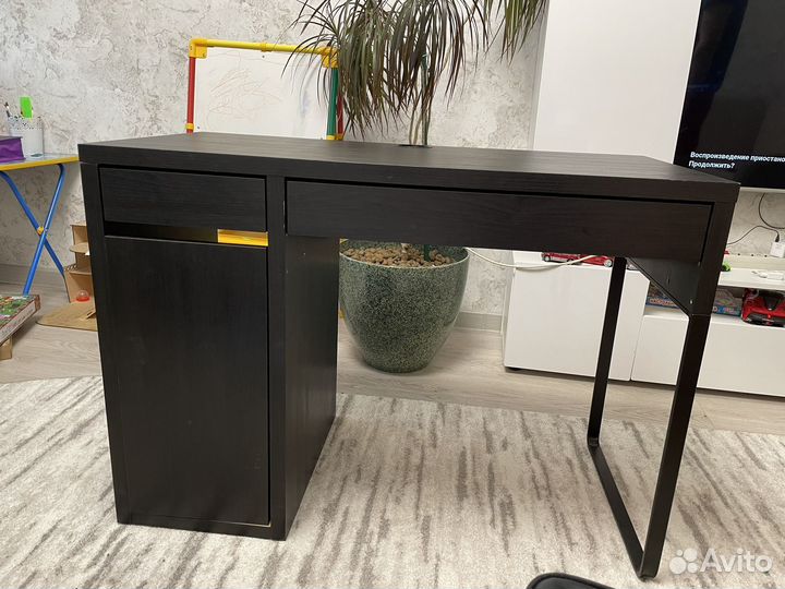 Компьютерный стол IKEA