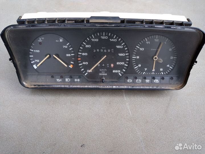 Панель приборов VAG 5220029110 для VW Passat (B3)