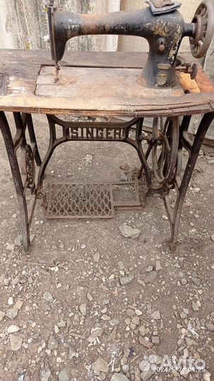 Швейная машинка зингер ножная