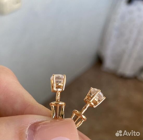 Золотые серьги 585 бу