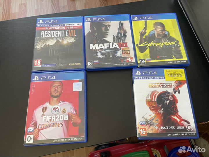 Sony 4 PS4 pro 1tb