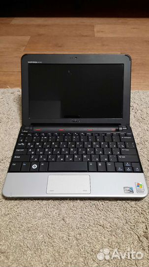 Нетбук Dell Inspiron mini