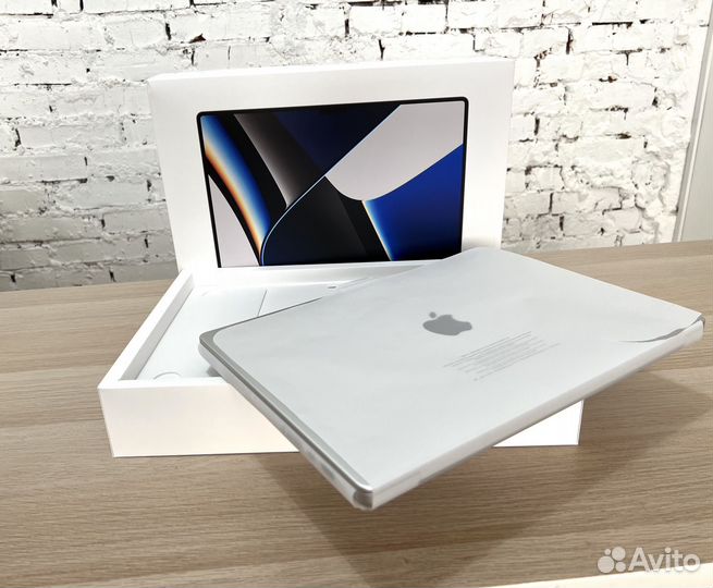 Новый MacBook Pro 16