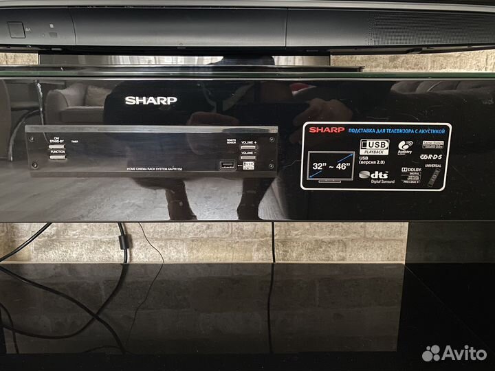 Телевизор Panasonic с подставкой