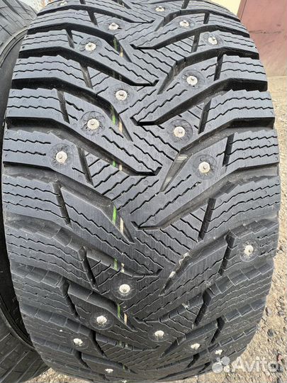 Marshal WinterCraft Ice WI31 215/55 R17 98T