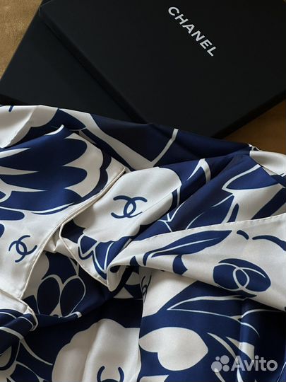Шелковый платок Chanel