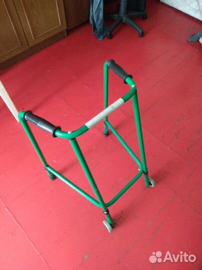 Ходунки для взрослых на колесах