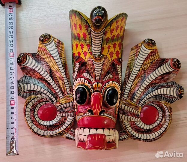 Маска демона из Шри-Ланки