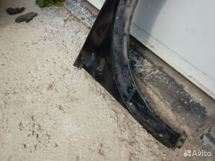 Крыло переднее правое Mitsubishi L200 2009-2017