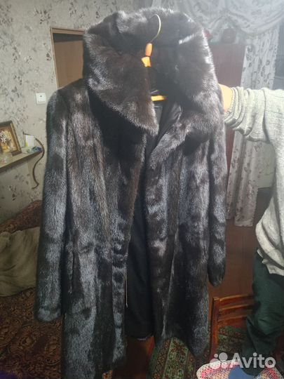 Шуба норковая с капюшоном (из цельной норки)