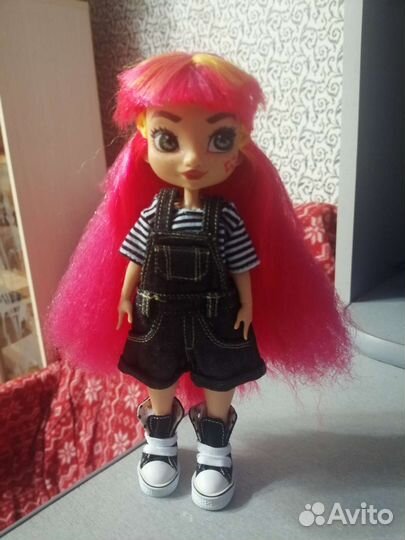 Кукла Cave Club Эмберли