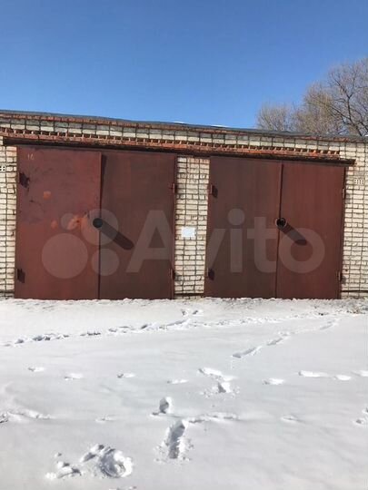 Гараж, > 30 м²