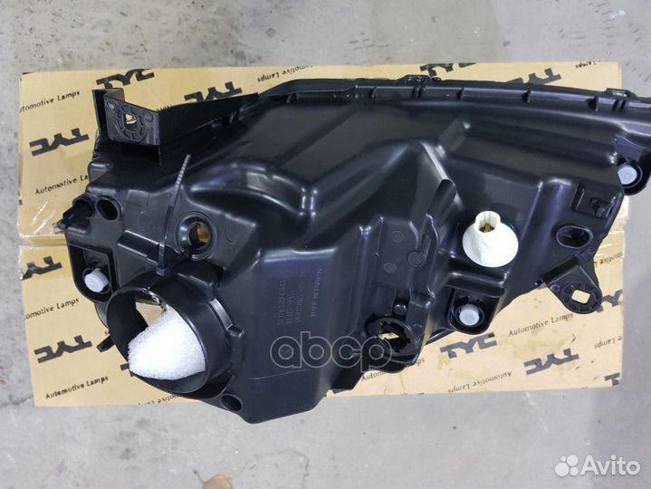 Фара renault logan/dacia 12-14 RH 20-C641-A6-2B