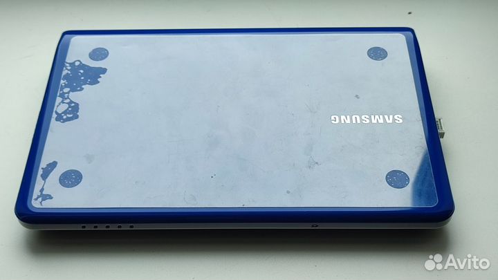 Нетбук Samsung NP-NC110 синий