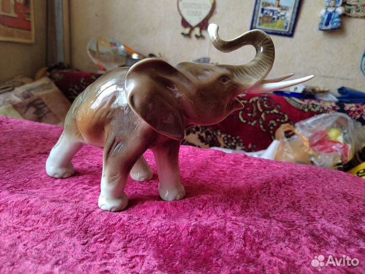 Статуэтка Слон Royal Dux Чехословакия