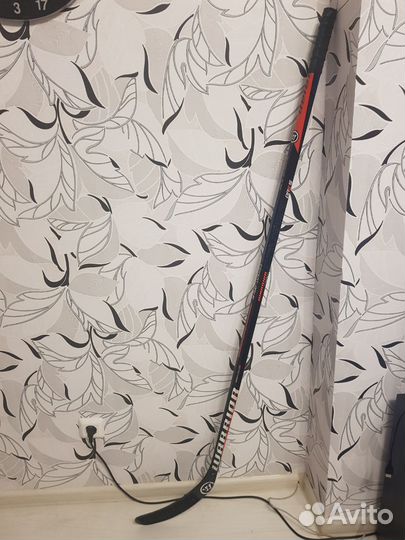 Клюшка хоккейная