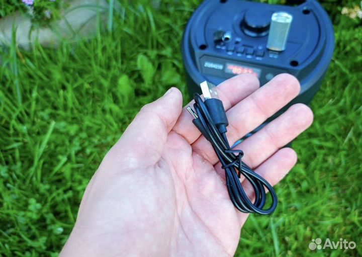 Блютуз колонка