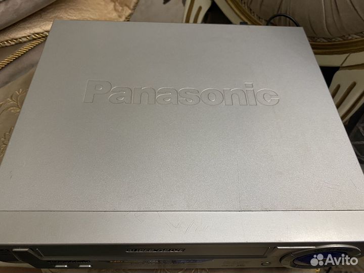 Видеомагнитофон panasonic