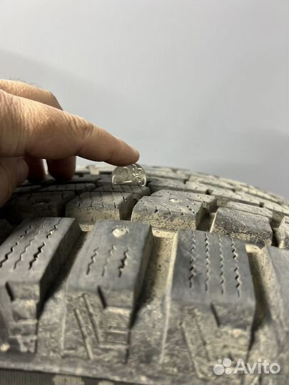 Dunlop SP Winter Ice 07 275/65 R17