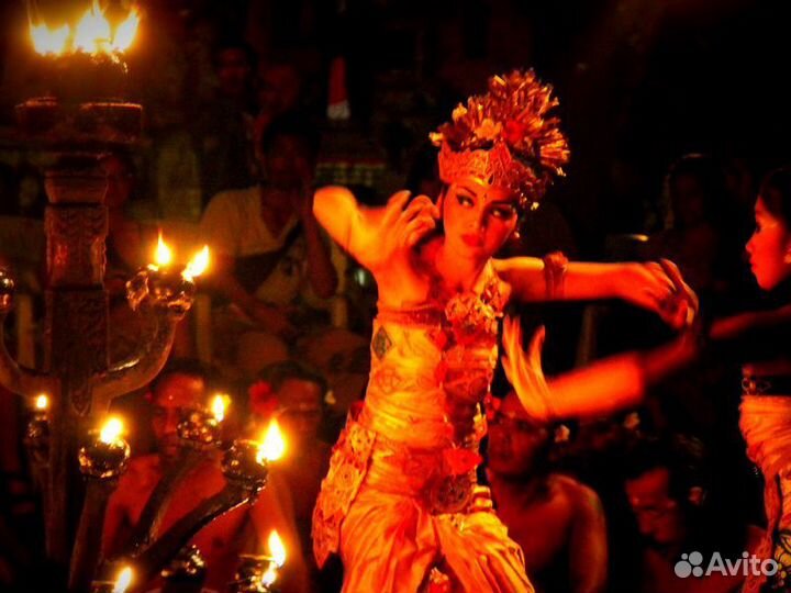 Экскурсия — Бали — Храм Улувату и пляж Паданг-Пада