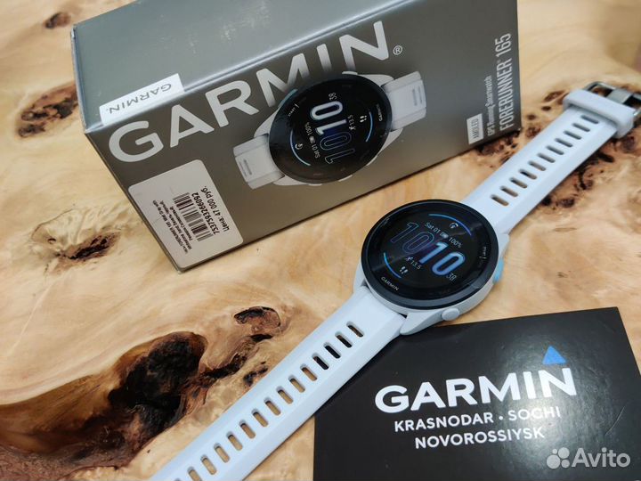 Часы Garmin Forerunner 165 Mist Gray/Whitestone