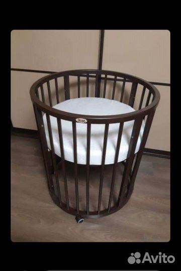 Детская кроватка с маятником 7в1