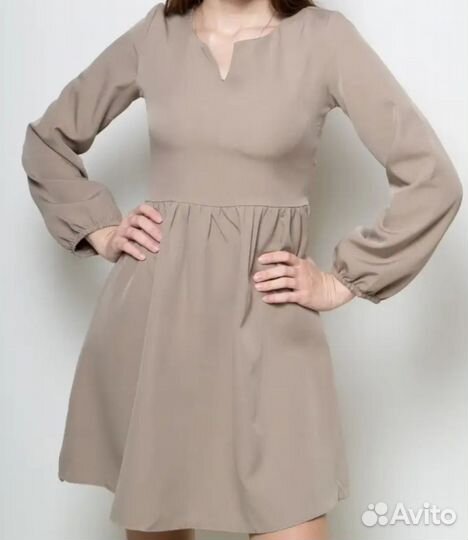 Платье бежевое р. 44