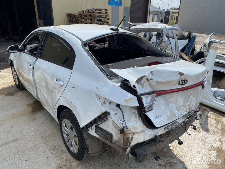 Разбор kia rio 4