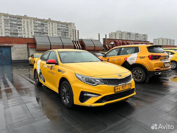 Аренда авто под такси Toyota Camry с лицензией 6 1