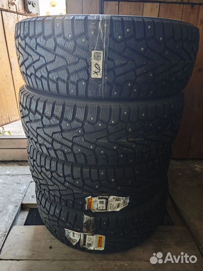 Pirelli Ice Zero 235/65 R17 108T