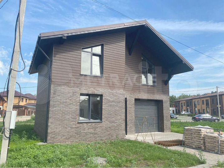 Дом 108 м² на участке 8 сот.