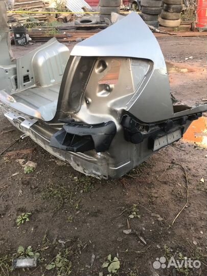 Панель задний Renault Symbol 2 K4J712 2008