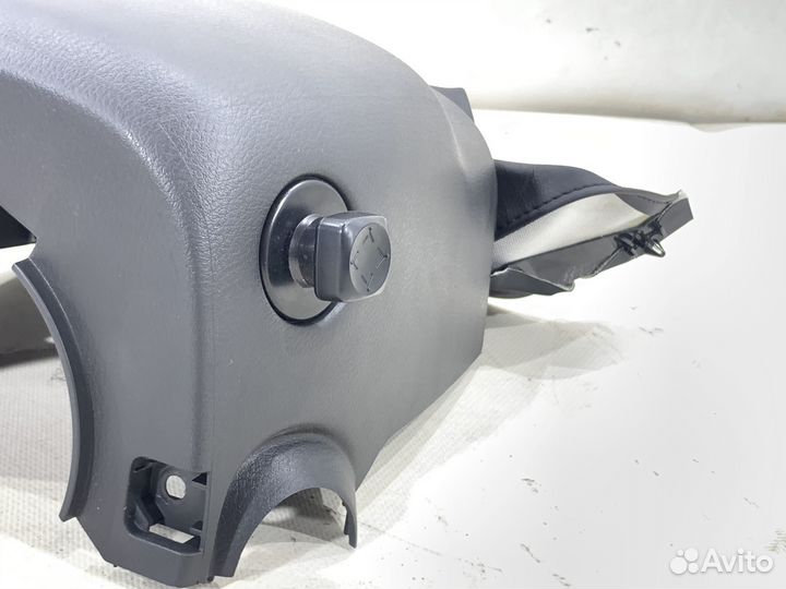 Кожух рулевой колонки нижний Nissan Murano Z52