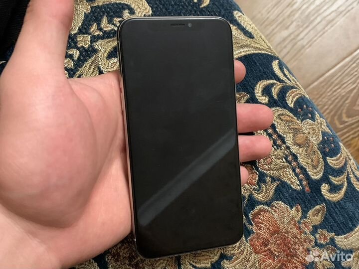 iPhone X, 64 ГБ