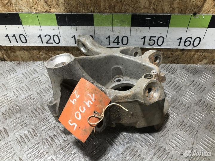 Кулак задний правый Bmw 7 f01 2008-2015