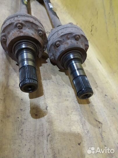 Полуось задняя Audi Q7 4L Ауди кью 7 ку 7